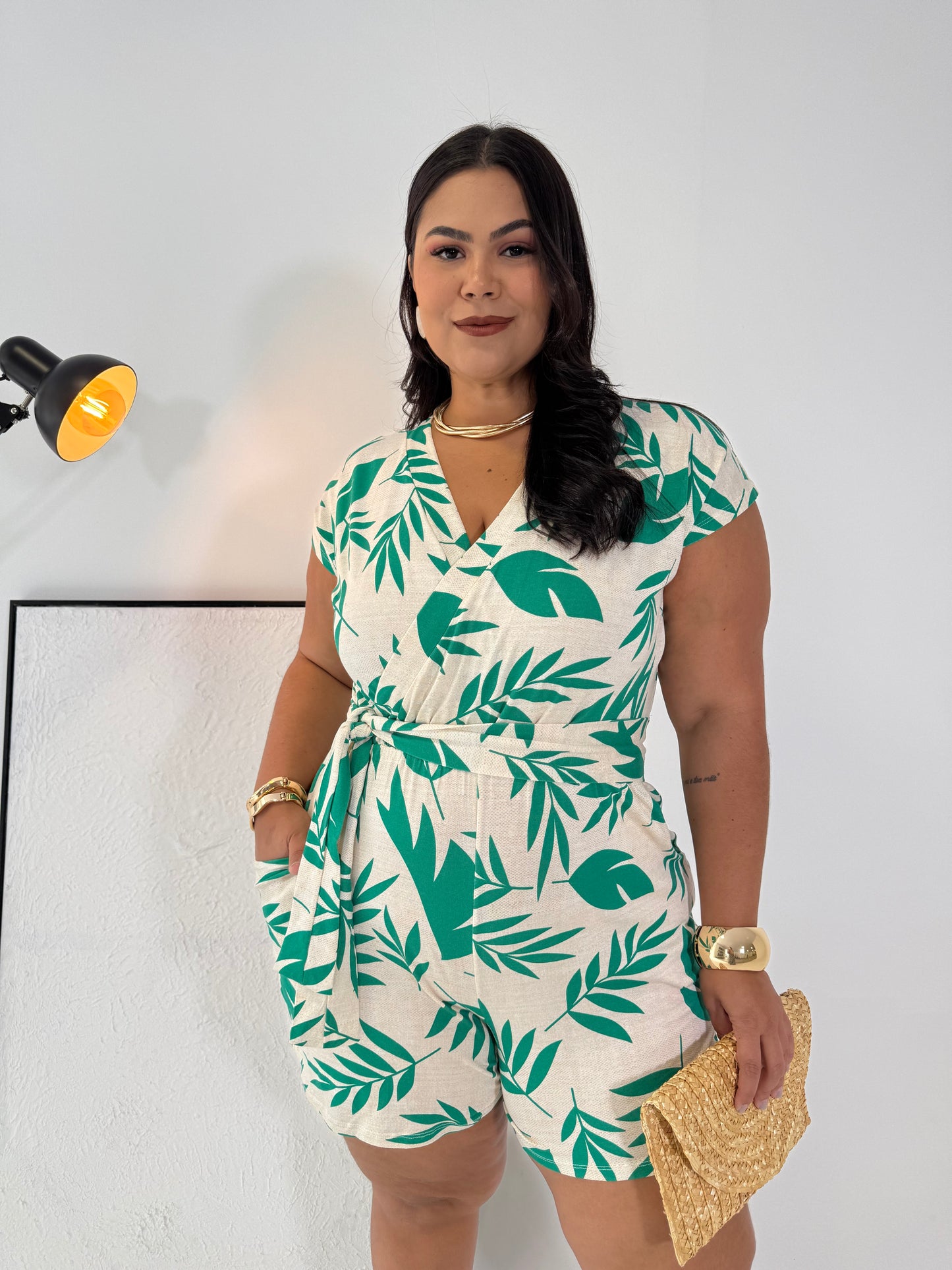 Macaquinho de Malha com Amarração Nati - O Equilíbrio Perfeito entre Conforto e Estilo