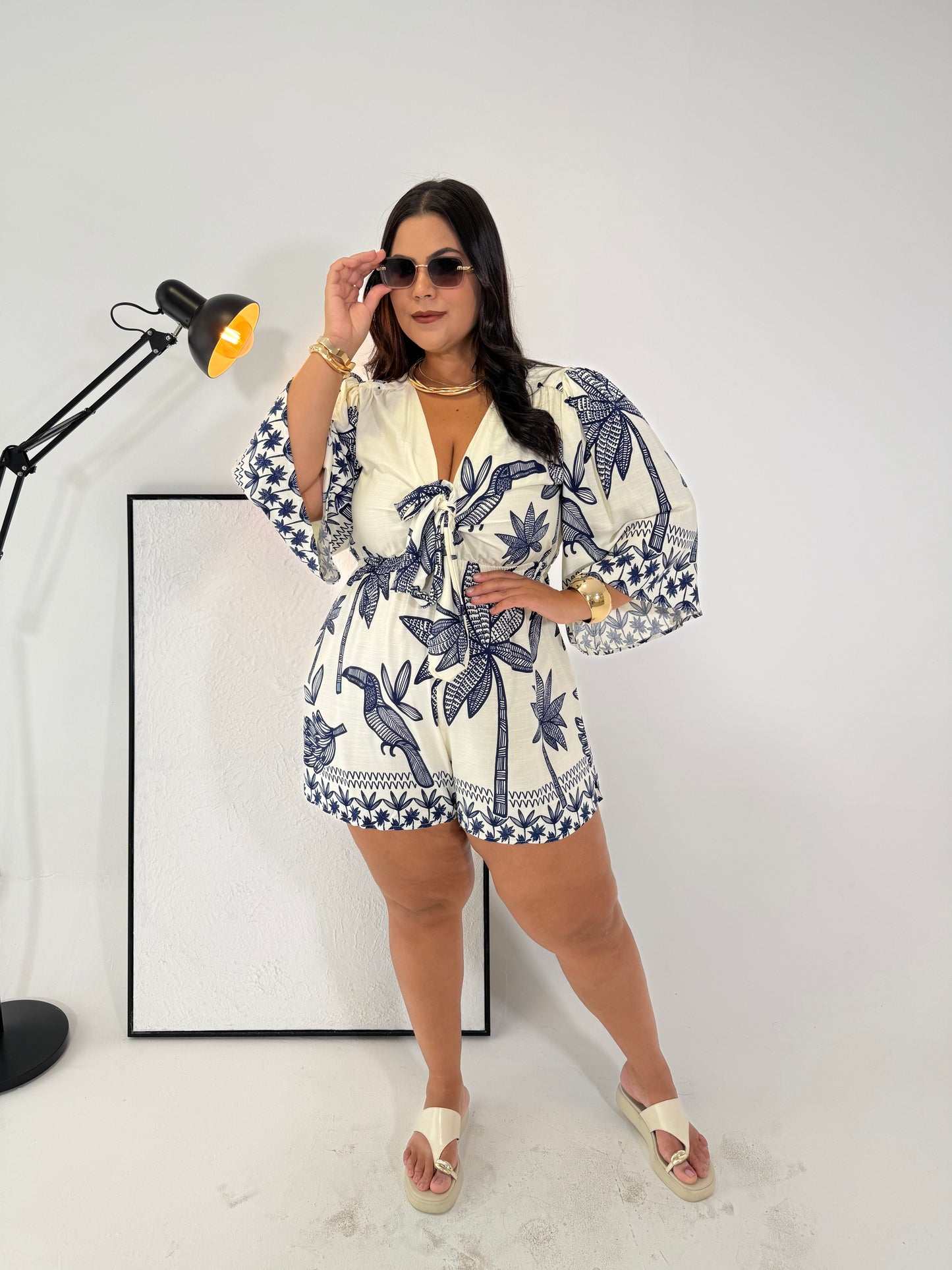 Macaquinho Viscolinho Andressa - Elegância Estampada e Conforto Absoluto