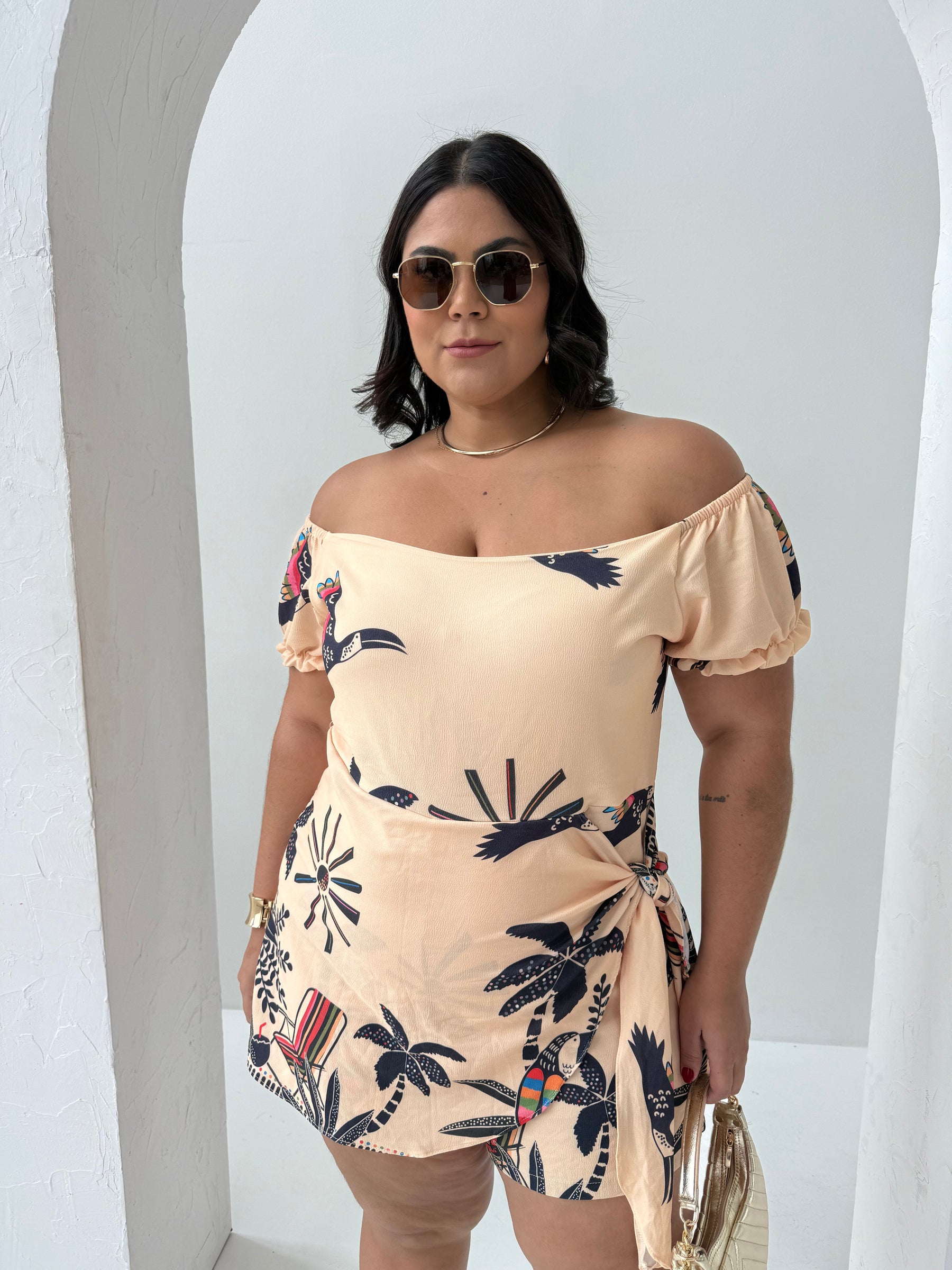 Macaquinho Short Saia Sol – Conforto, Estilo e Elegância em Uma Só Peça