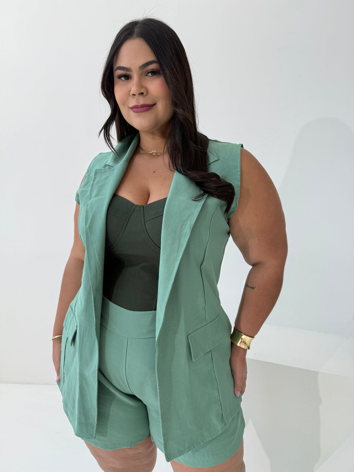 Conjunto Verde – Conforto, Estilo e Sofisticação em Cada Detalhe