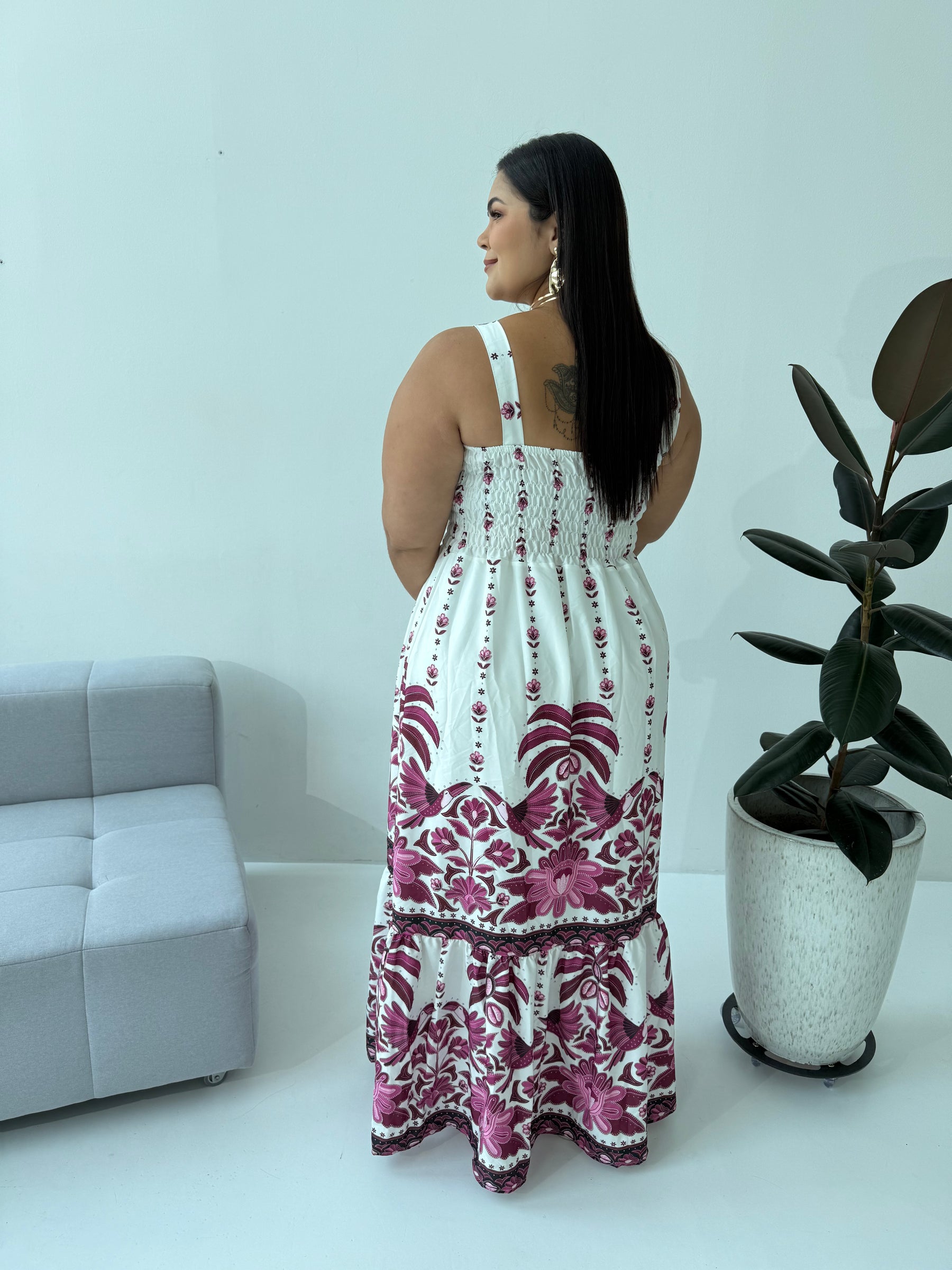 Vestido Feminino Crepe de Seda Rosa com Elástico nas Costas – Tayla Sandra Fashion