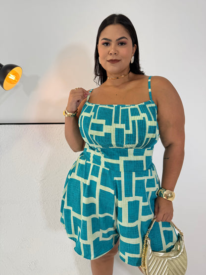 Macaquinho de Crepe Geométrico Carol - Elegância Plissada que Não Marca e Não Amassa