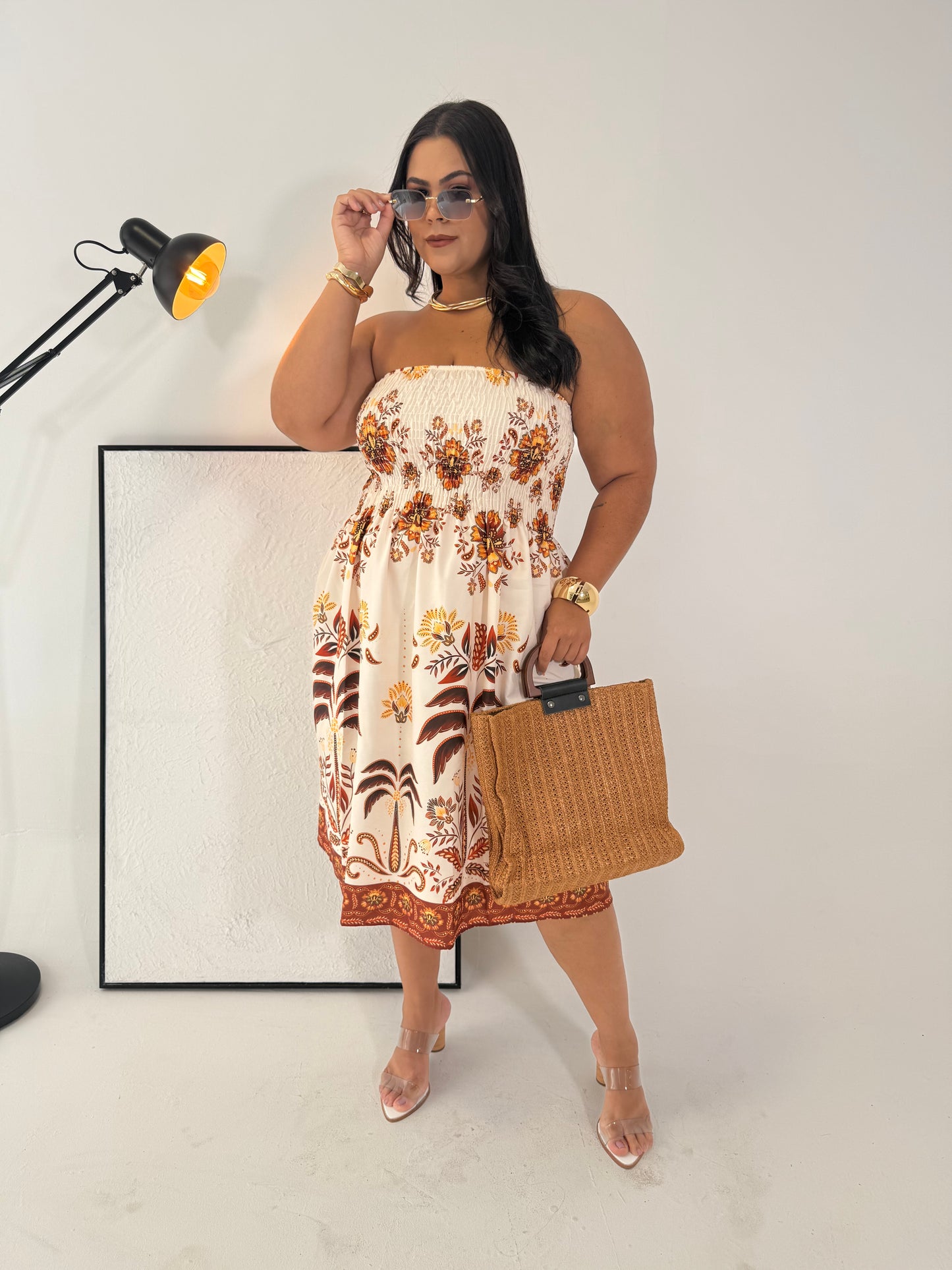 Vestido Daniela Laranja - Fresco e tropical perfeito pra quem ama se sentir linda sem esforço