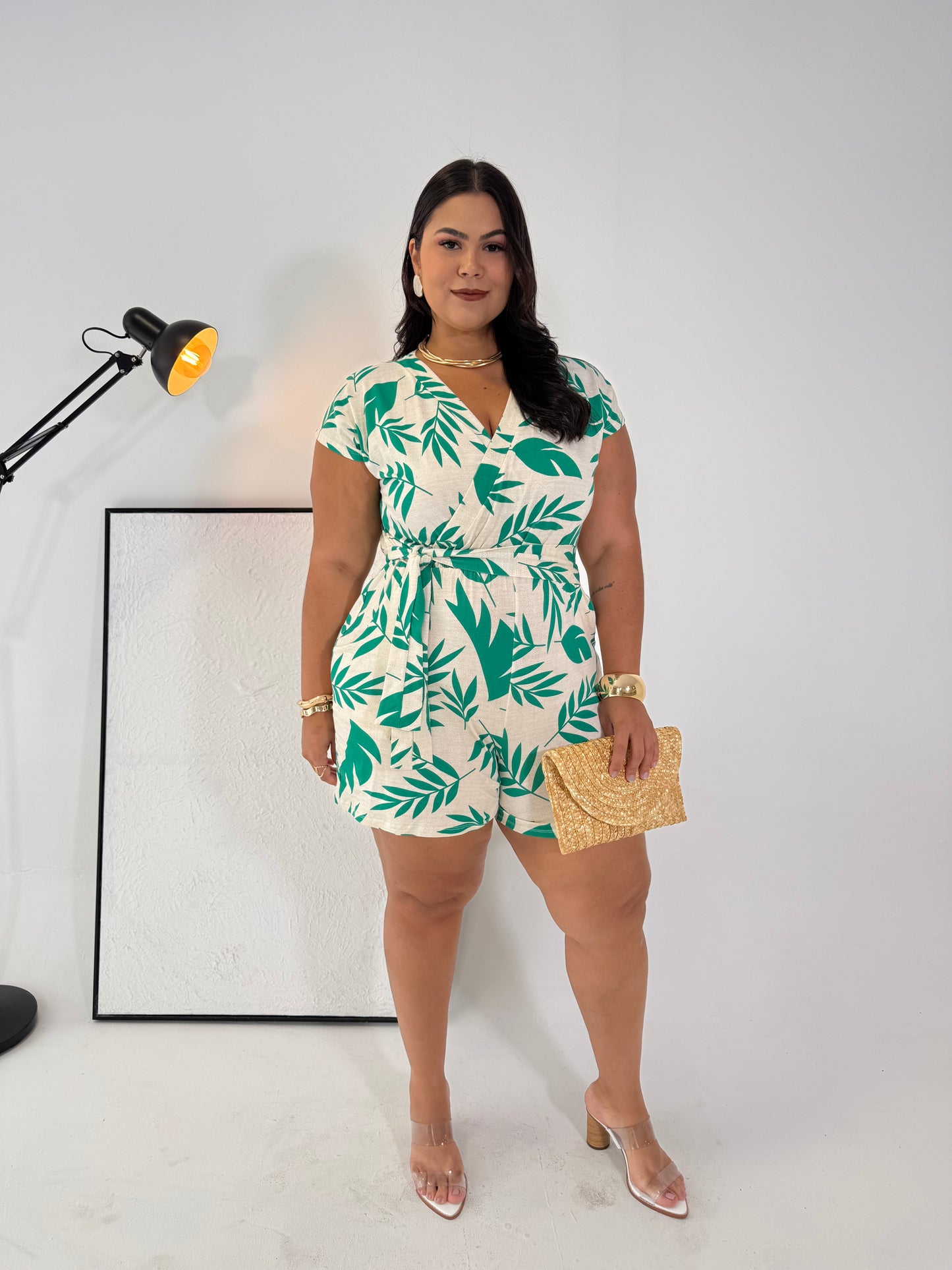 Macaquinho de Malha com Amarração Nati - O Equilíbrio Perfeito entre Conforto e Estilo