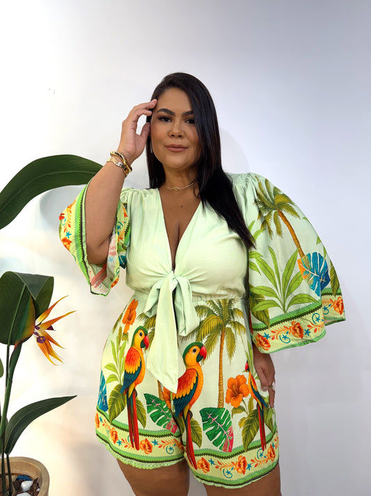 Macaquinho Viscolinho Andressa estampado - Elegância Estampada e Conforto Absoluto