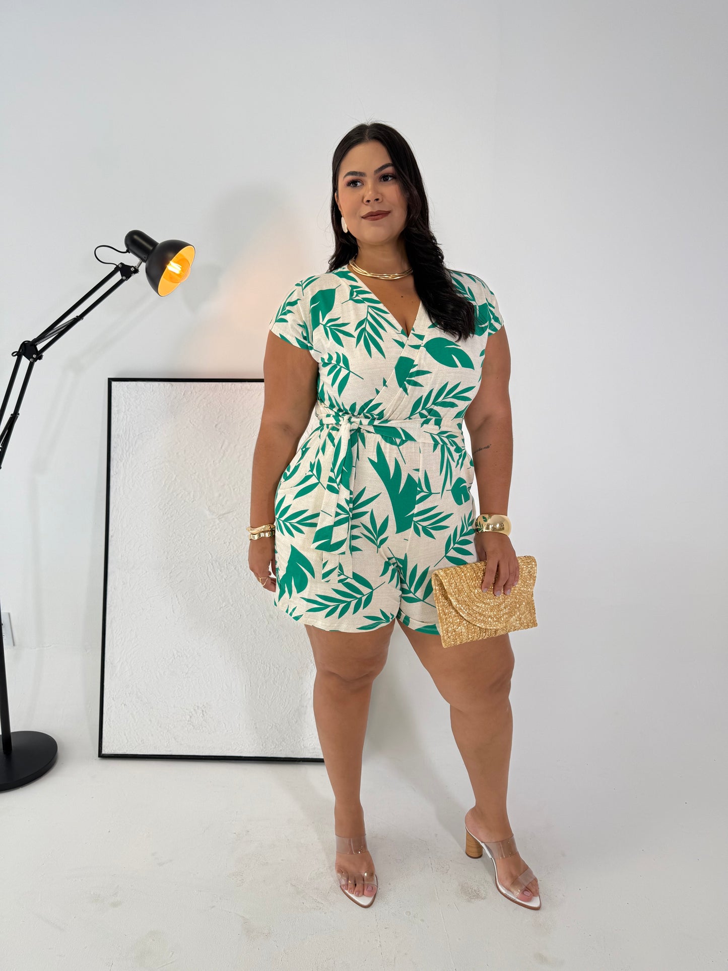 Macaquinho de Malha com Amarração Nati - O Equilíbrio Perfeito entre Conforto e Estilo