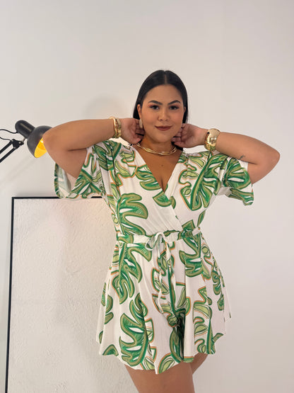 Macaquinho Sofia Folhagem - A Explosão de Frescor e Estilo Tropical que Você Precisa