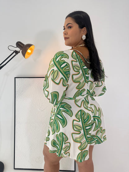 Macaquinho Sofia Folhagem - A Explosão de Frescor e Estilo Tropical que Você Precisa