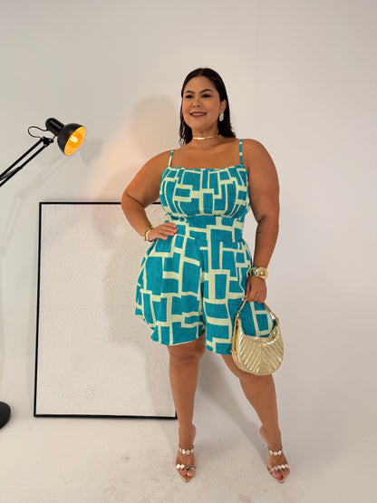 Macaquinho de Crepe Geométrico Carol - Elegância Plissada que Não Marca e Não Amassa