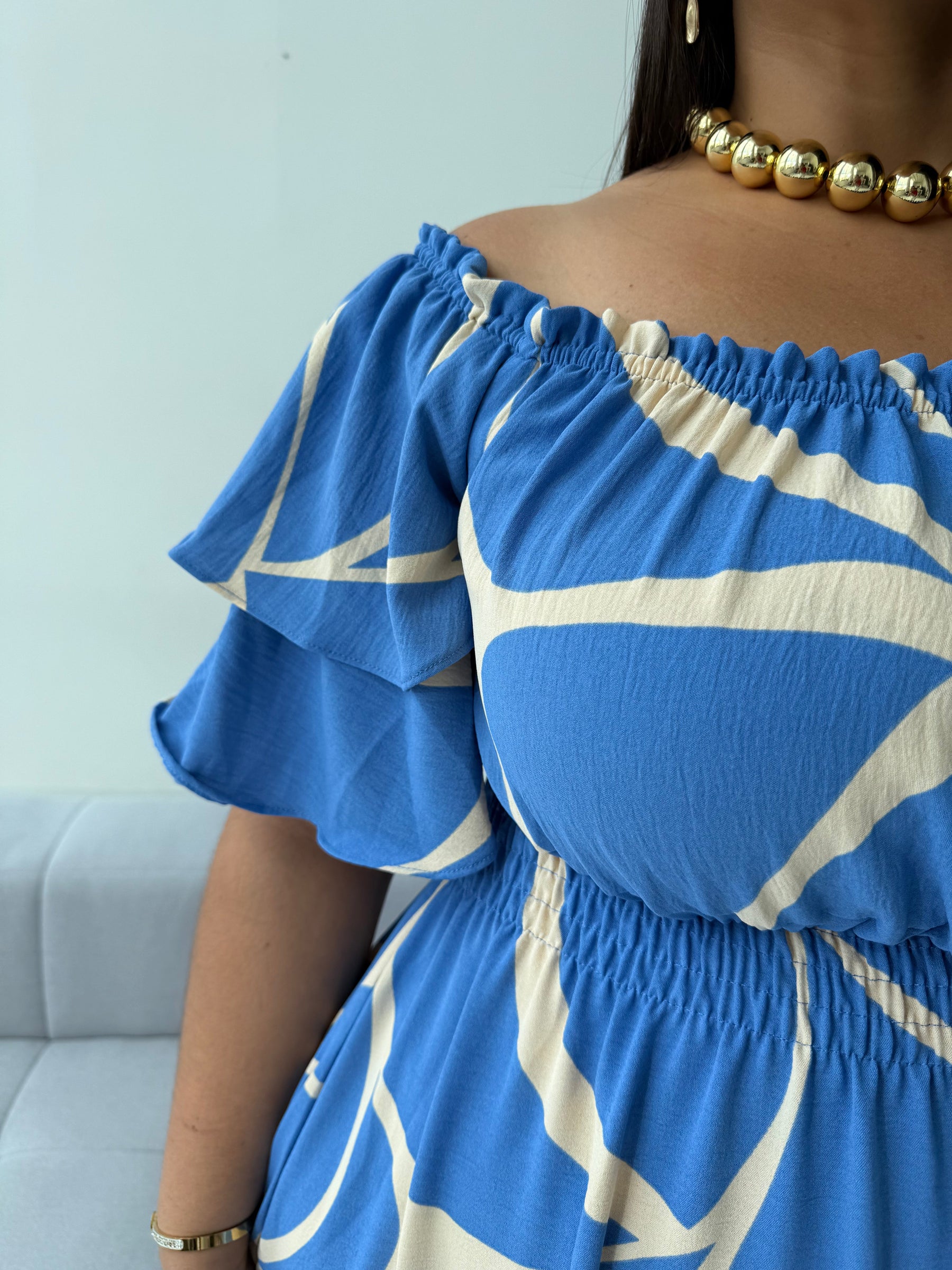 Vestido Lola Estampado – Elegância e Conforto em Tecido de Caimento Perfeito