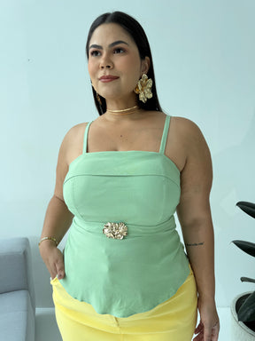 Blusa Candy Color Verde  – Elegância e Frescor em Cada Detalhe