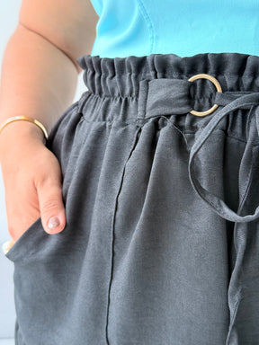 Short Preto  – Conforto, Versatilidade e Elegância Casual